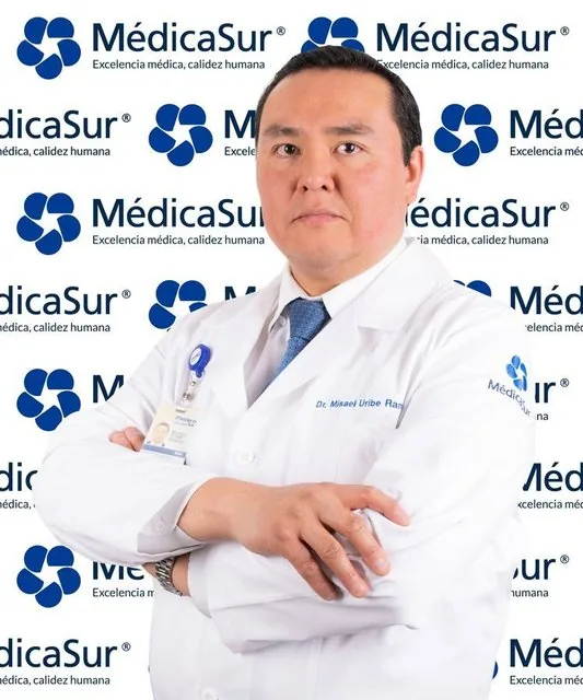Dr. Misael Uribe Ramos Director de Medicina Internacional Médica Sur Copyright